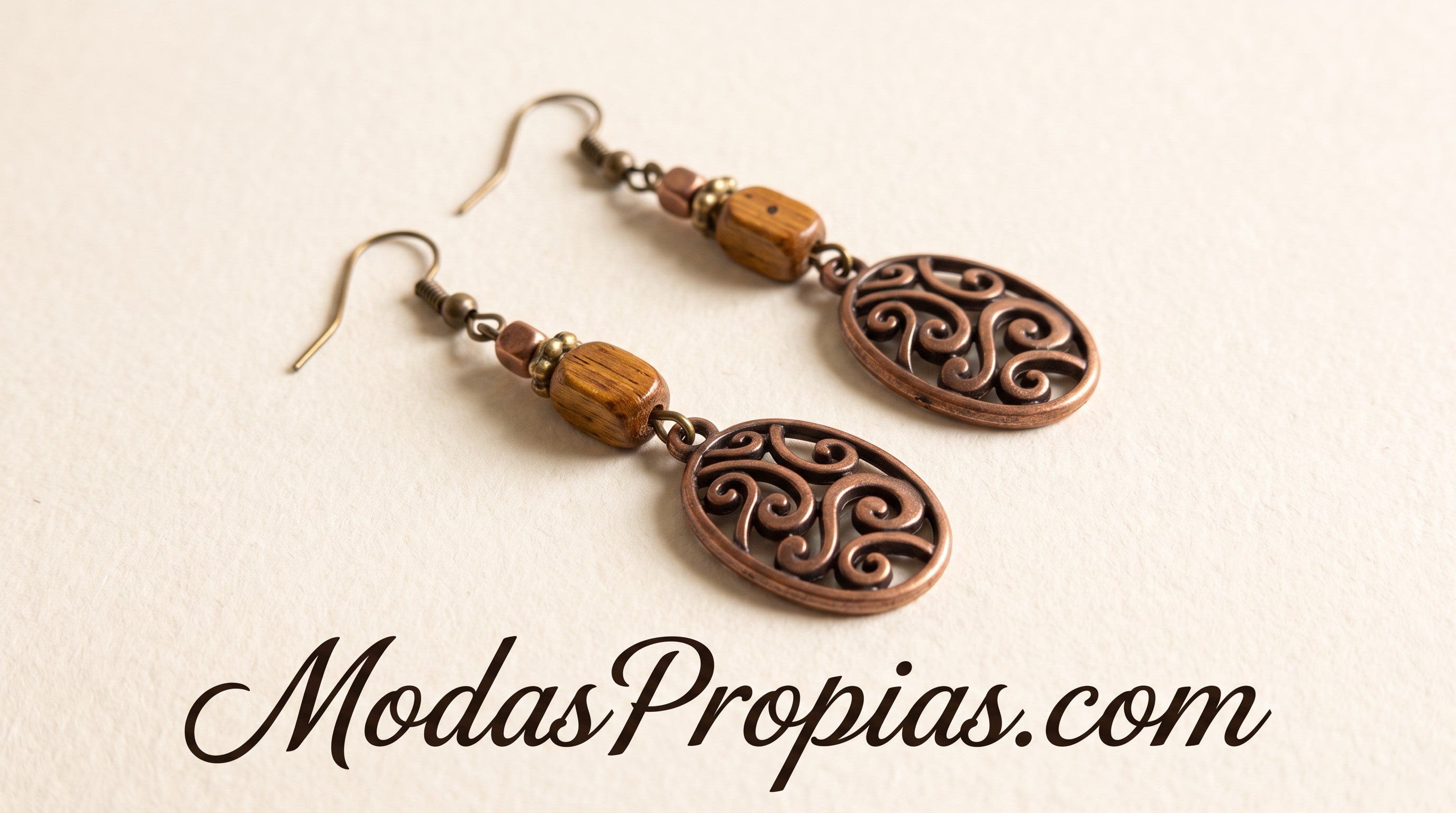 Pendientes de Bronce | Diseño Moderno y Femenino