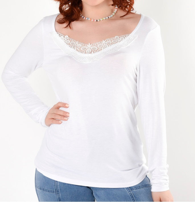 Polera de Algodón con Encaje: Suavidad con Estilo