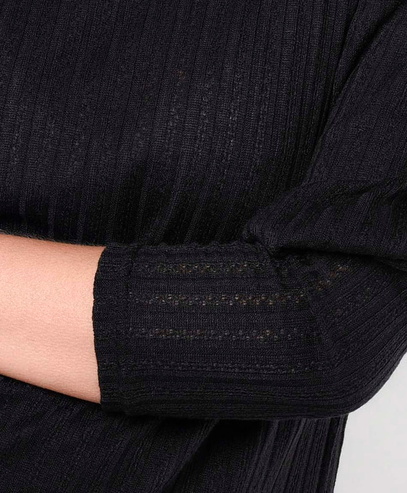 Blusa Drapeada de Algodón: Elegancia Versátil en Beige o Negro