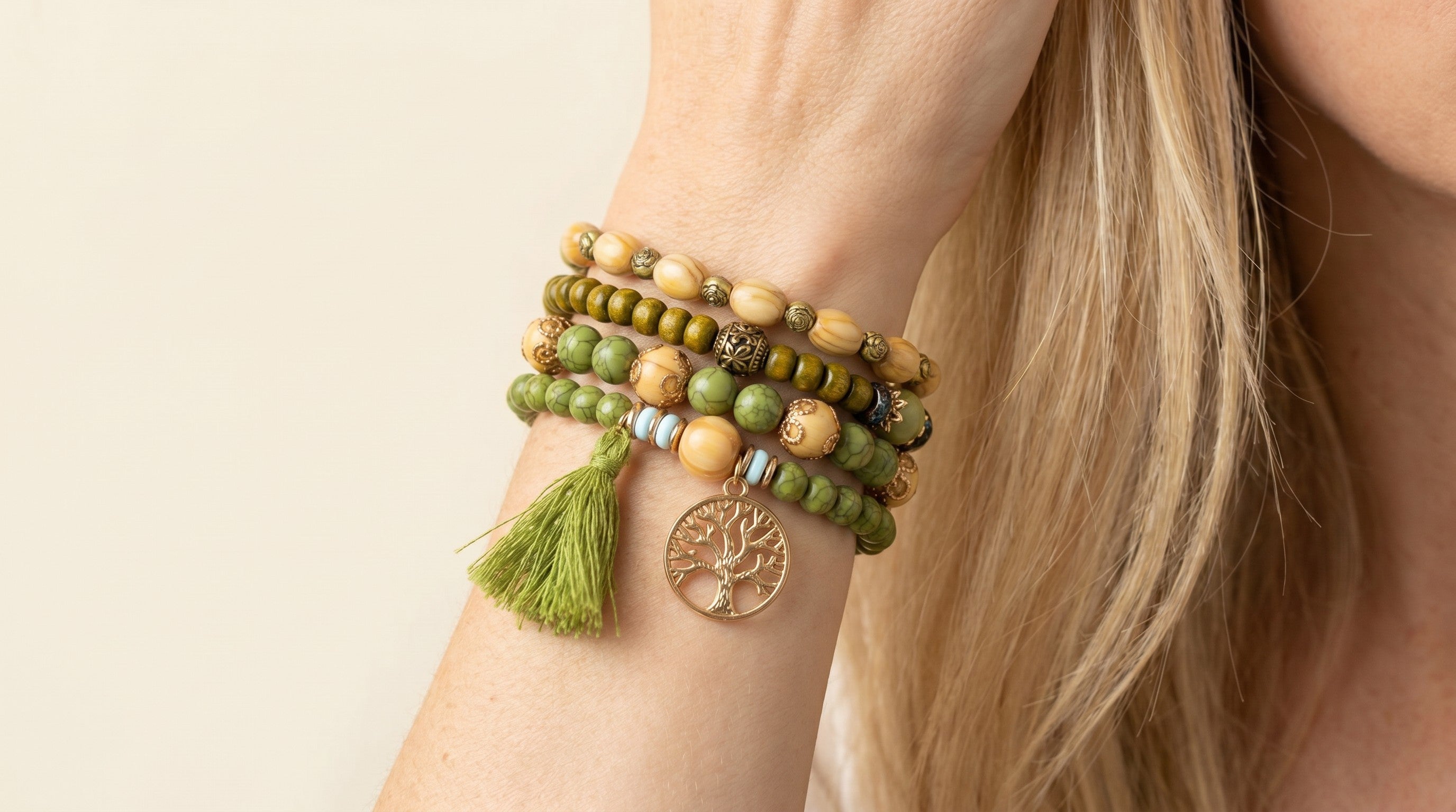 Set de Pulseras Verde & Energía – Naturaleza, Significado y Estilo