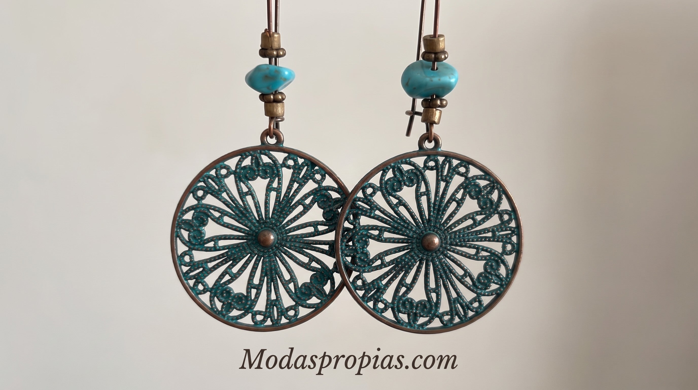 Aros Círculo Azul — Elegancia que habla por ti