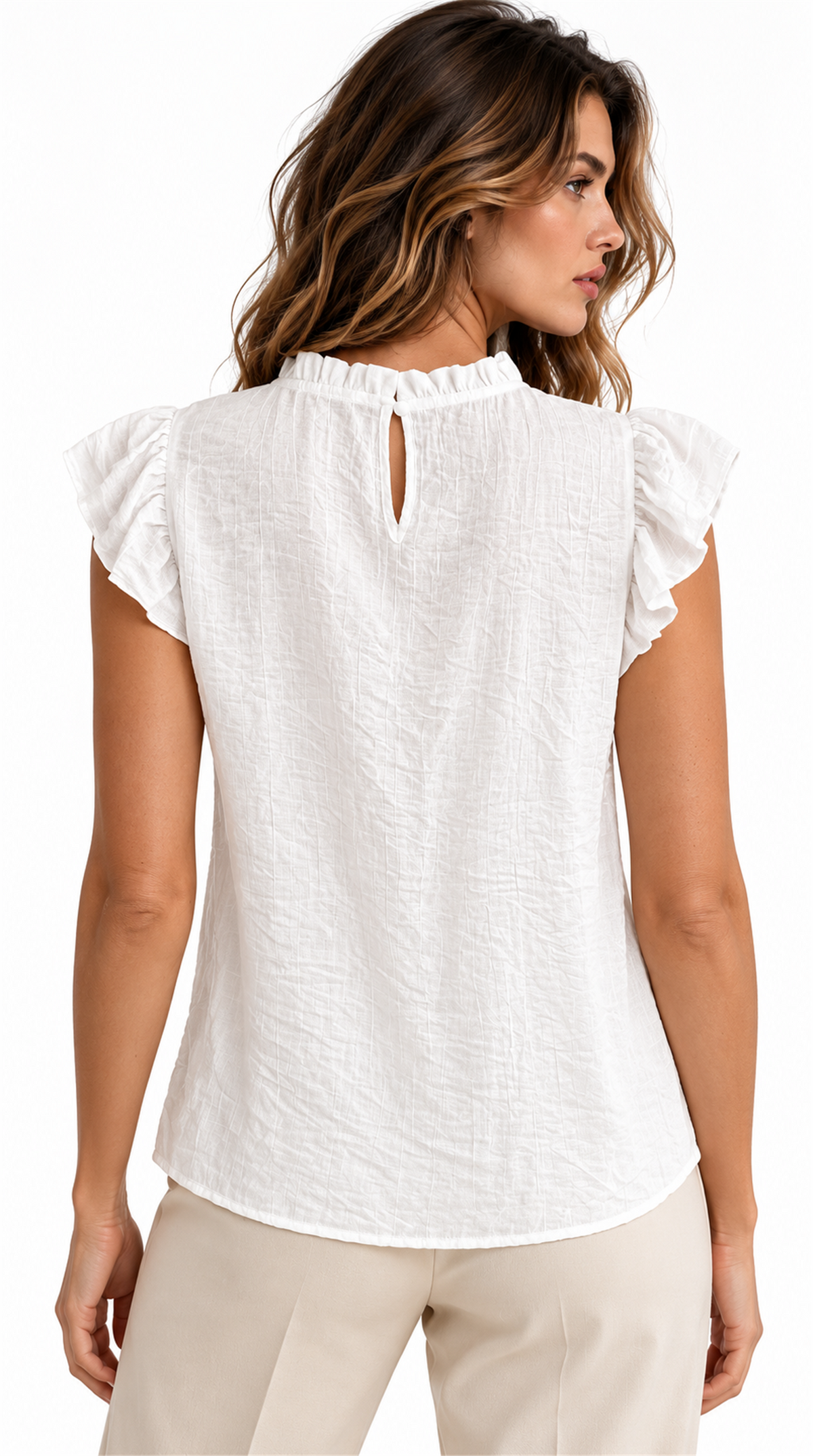 Blusa blanca espalda con abertura y botón en la nuca