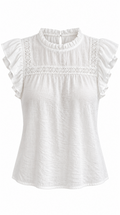 Blusa blanca con encaje floral sola sin modelo