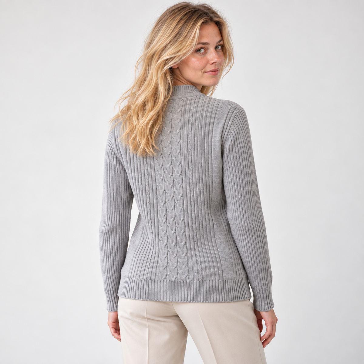 Sweater largo tejido stretch gris, vista posterior