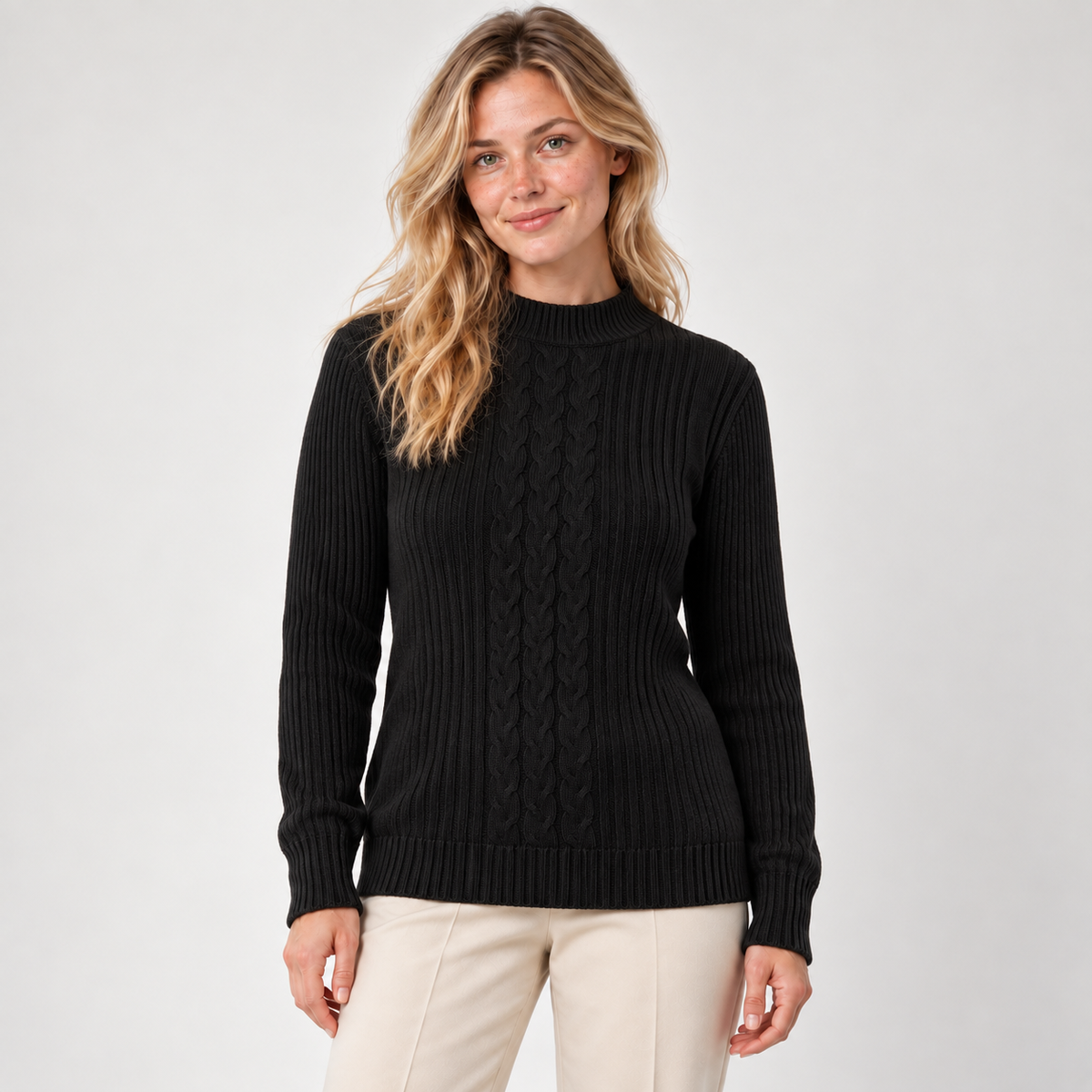 Sweater largo tejido stretch negro, vista frontal, modelo natural