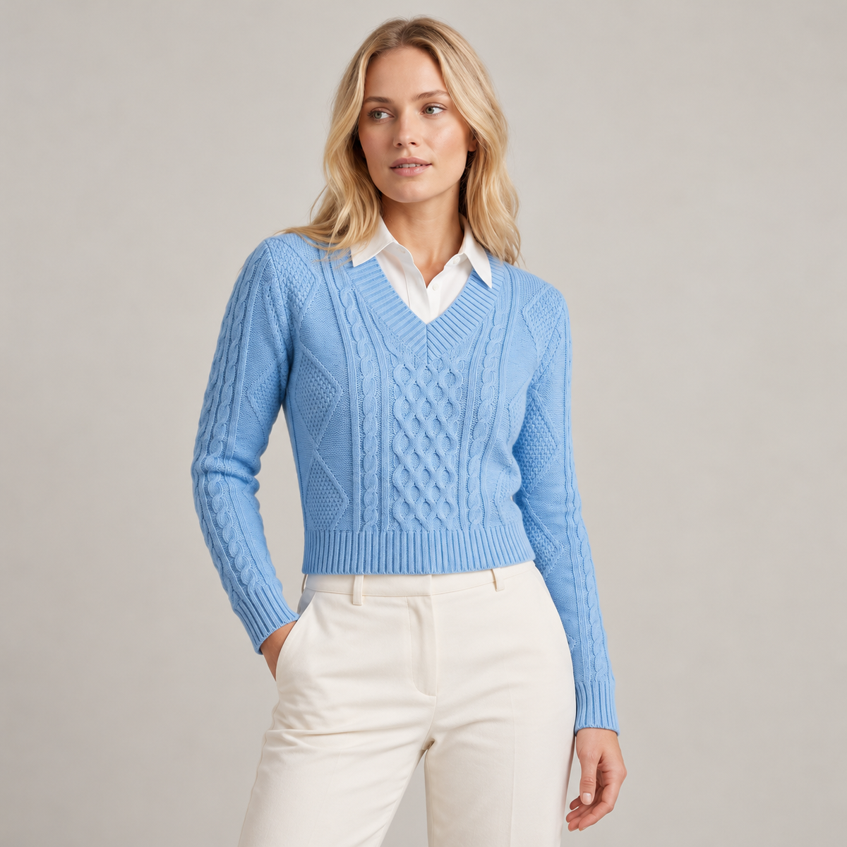 Sweater cuello V azul — frente