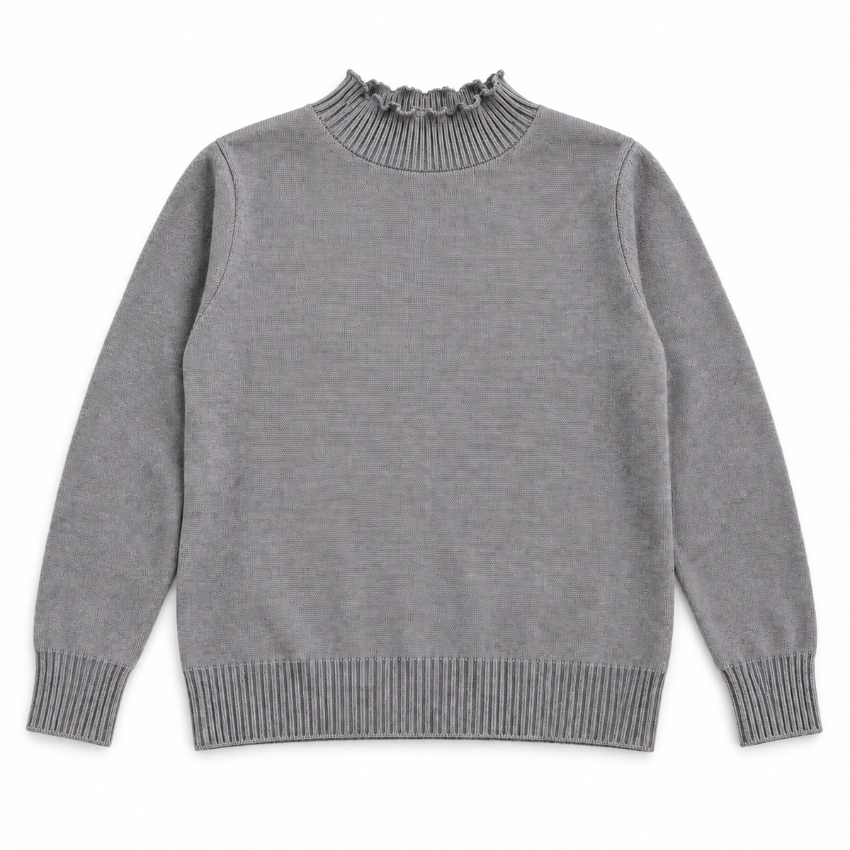 Sweater largo gris, producto completo sobre fondo blanco