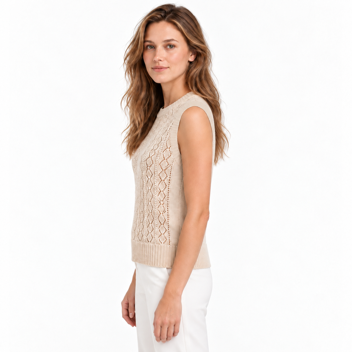 Sweater beige sin mangas, vista de lado