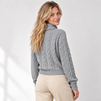 Sweater cuello de tortuga ancho gris — vista de espalda, corte a la cintura — MODASPROPIAS